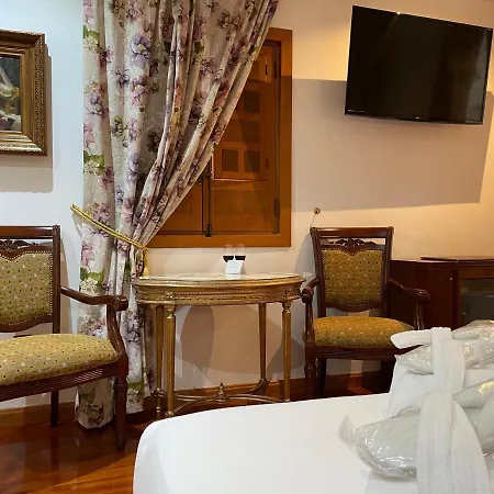 Hotel Boutique La Llave De La Juderia 3*