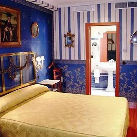 Boutique La Llave De La Juderia Hotell 3*