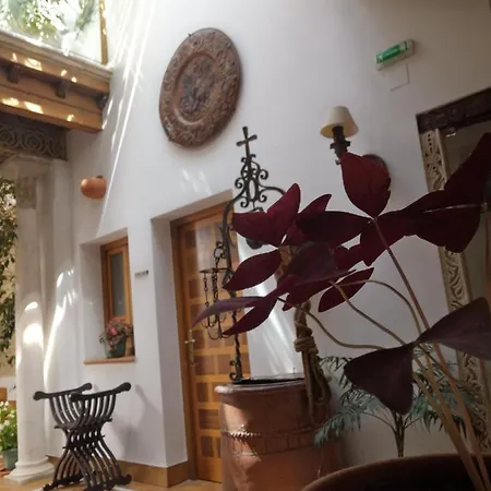 Отель Boutique La Llave De La Juderia Кордова