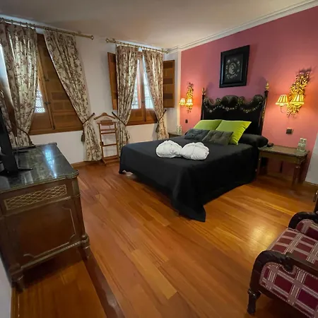 Hotel Boutique La Llave De La Juderia 3*